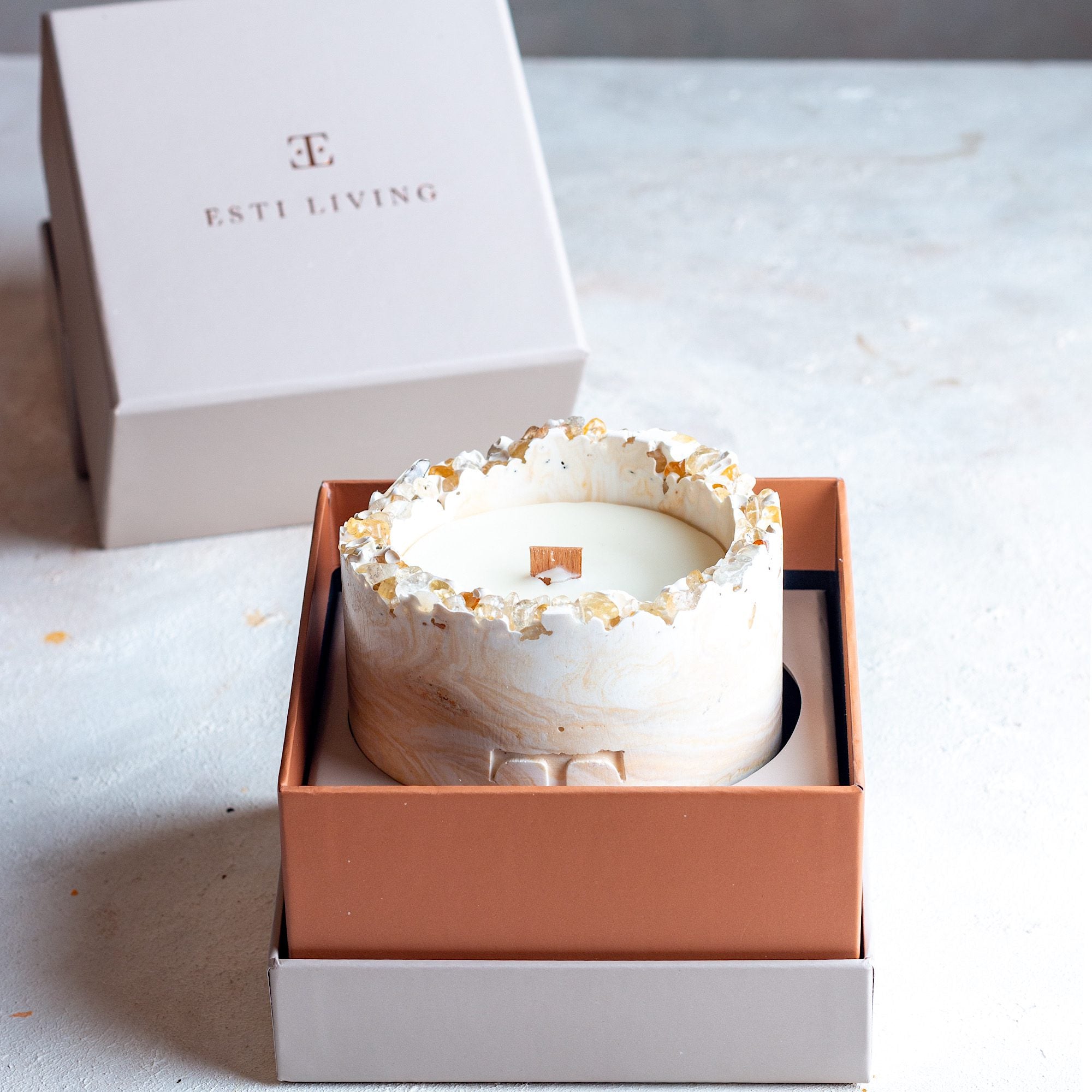 Fresh Bloom Taşlı - Büyük Boy Mum (300G)