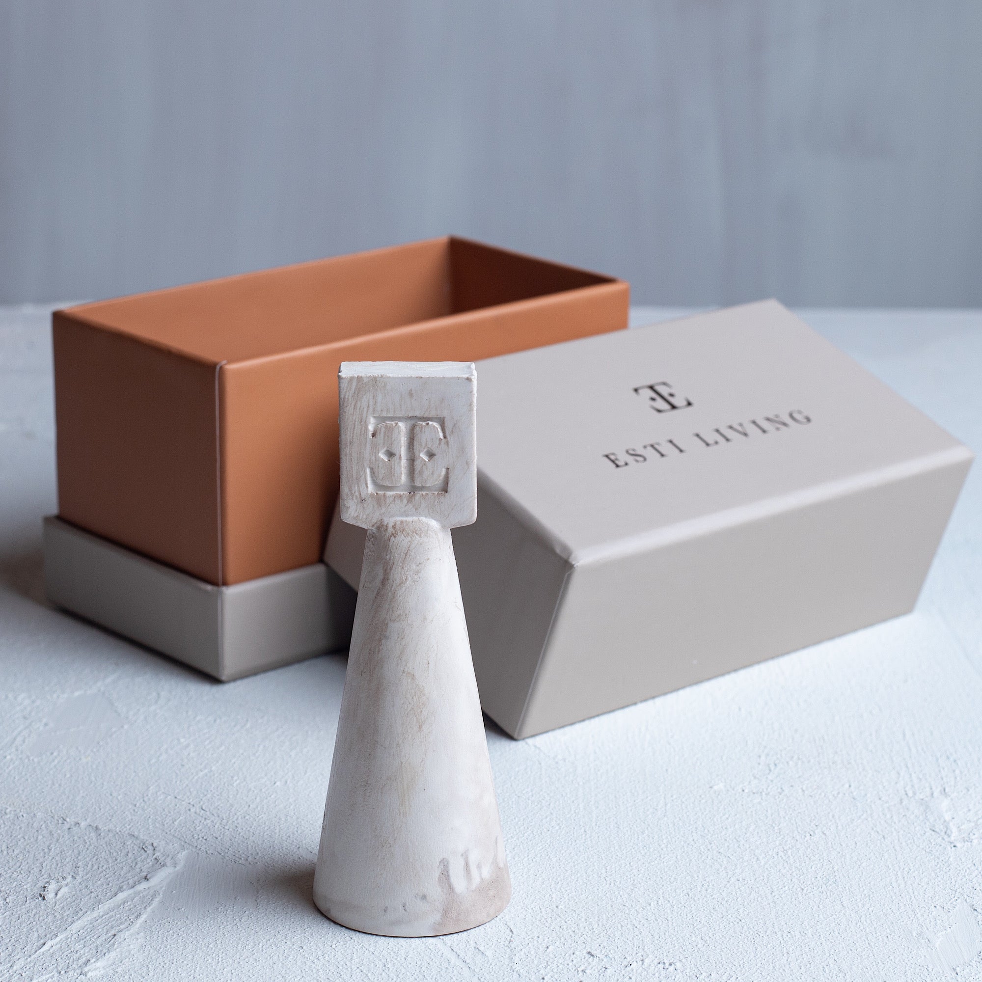 Moon and FIG Mum Söndürücü