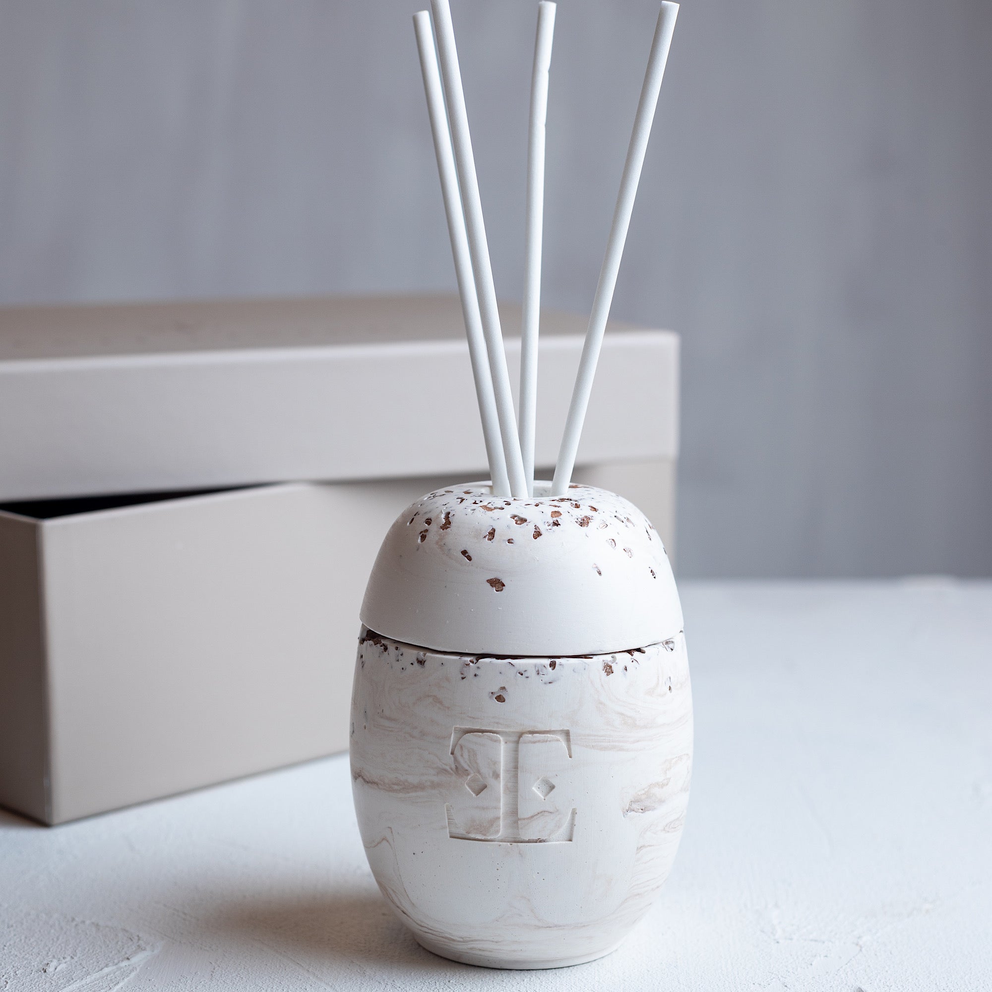 Moon and Fig Oda Kokusu Seti